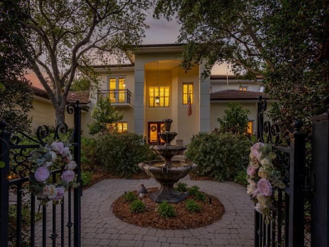 Home for sale at 2409 NE 12th Street - photo 6765348