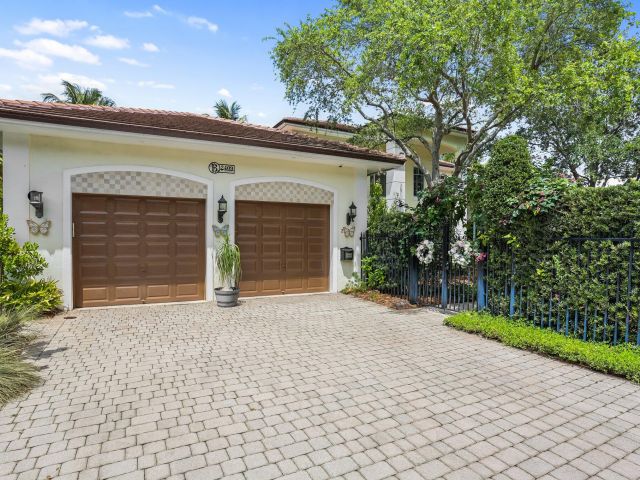 Home for sale at 2409 NE 12th Street - photo 6765349