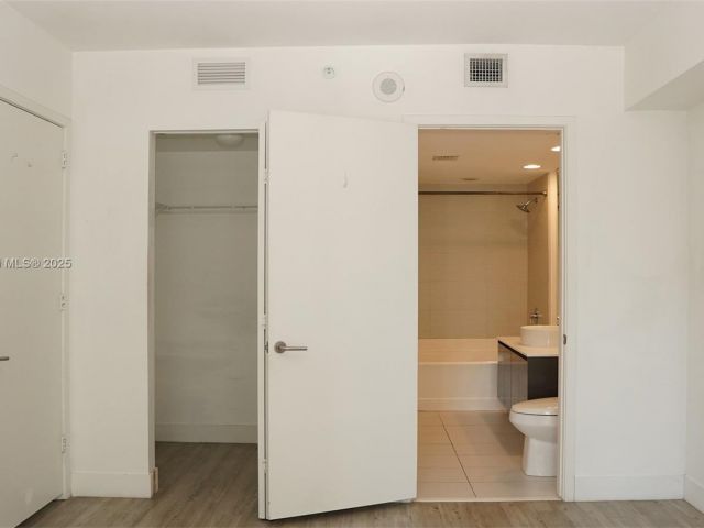 Apartment for rent  Unit #1108 - photo 6761749