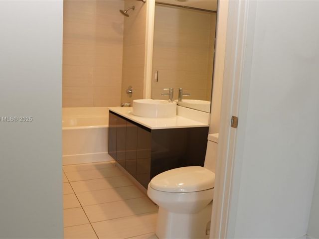 Apartment for rent  Unit #1108 - photo 6761753