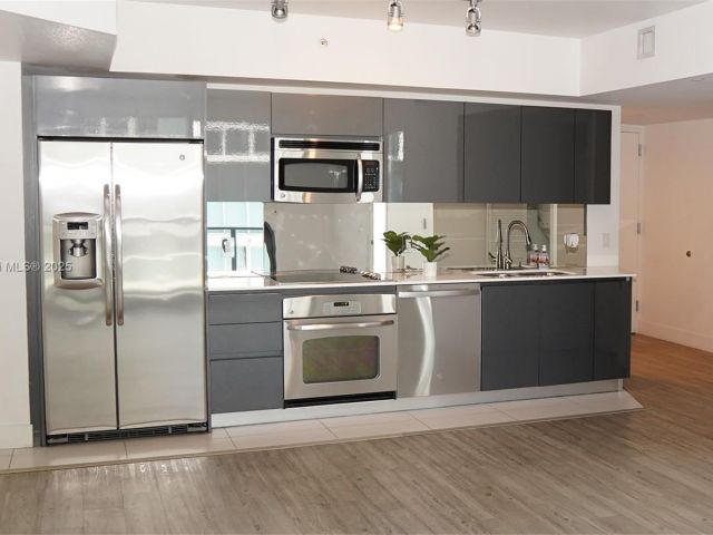 Apartment for rent  Unit #1108 - photo 6761764