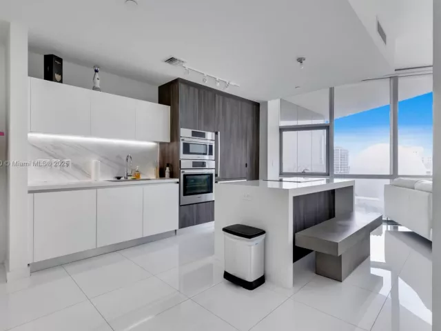 1-bedroom condo for sale in Miami - 851 NE 1st Ave 1202 - MondialRealty