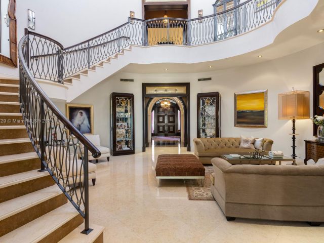 Home for sale at 210 Palm Avenue - photo 6761337