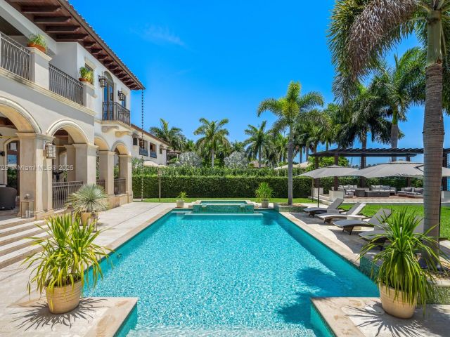 Home for sale at 210 Palm Avenue - photo 6761346