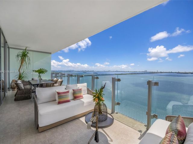 Apartment for rent  Unit #2202 - photo 6762446