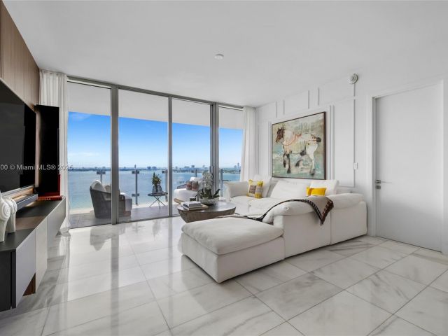 Apartment for sale  Unit #2202 - photo 6762455