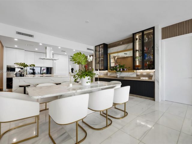 Apartment for sale  Unit #2202 - photo 6762459