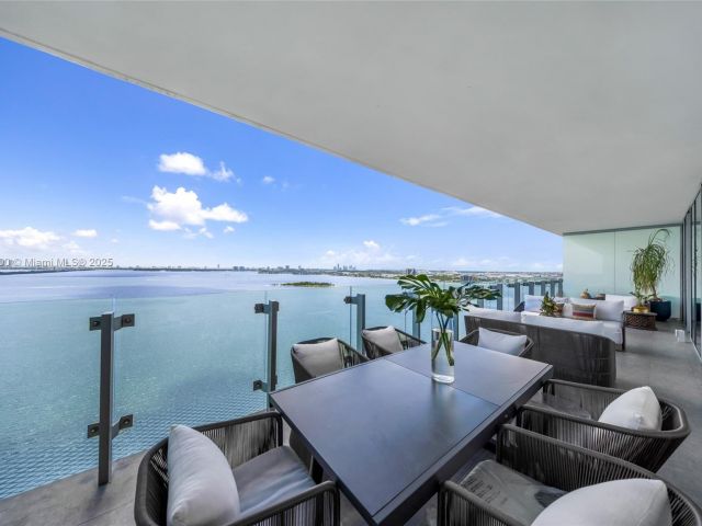 Apartment for sale  Unit #2202 - photo 6762464