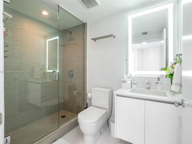 Apartment for sale  Unit #5-1908 - photo 6762174