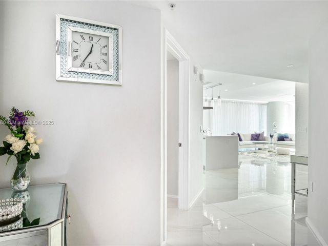 Apartment for sale  Unit #5-1908 - photo 6762181