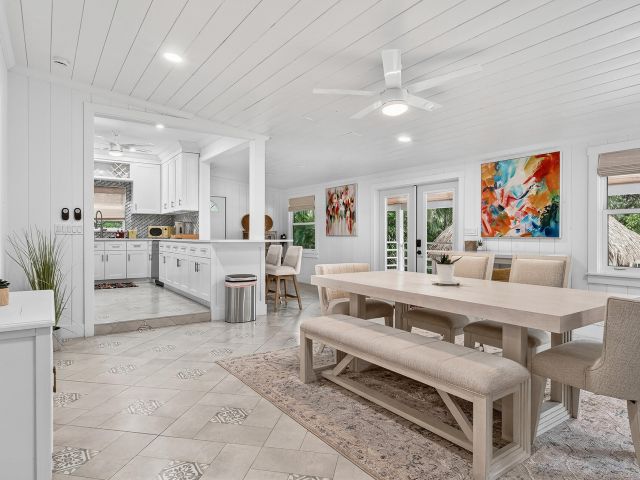 Home for sale at 901 39th Court - photo 6761950