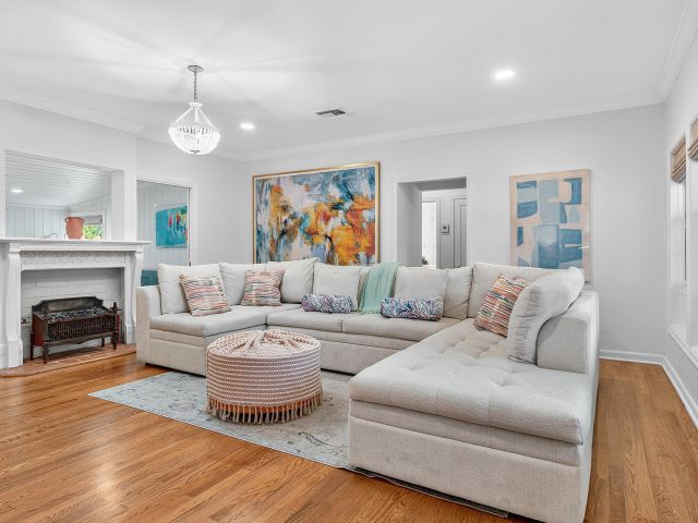 Home for sale at 901 39th Court - photo 6761956