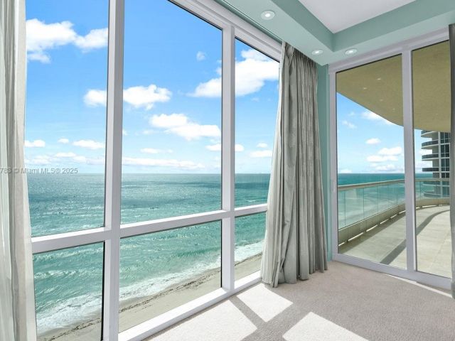 Apartment for sale  Unit #1104 - photo 6762414