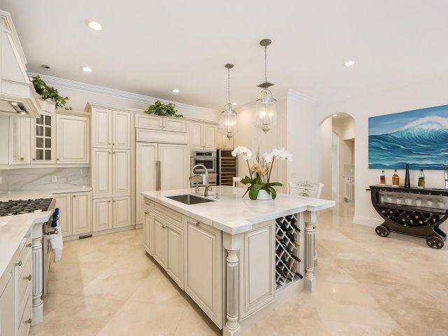 Home for sale at 712 NE 71st Street - photo 6809034