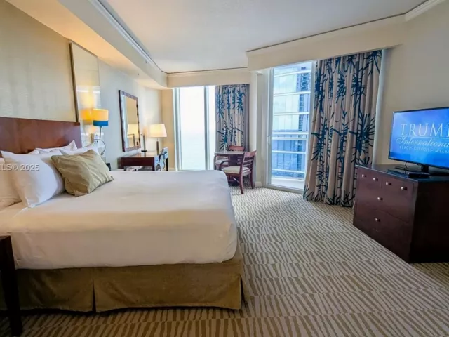 2-bedroom condo for sale in Sunny Isles Beach - 18001 Collins Ave 2114 2115 - MondialRealty