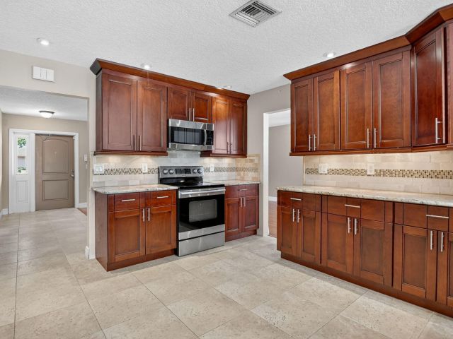 Home for sale at 1273 SW 25th Avenue - photo 6762563