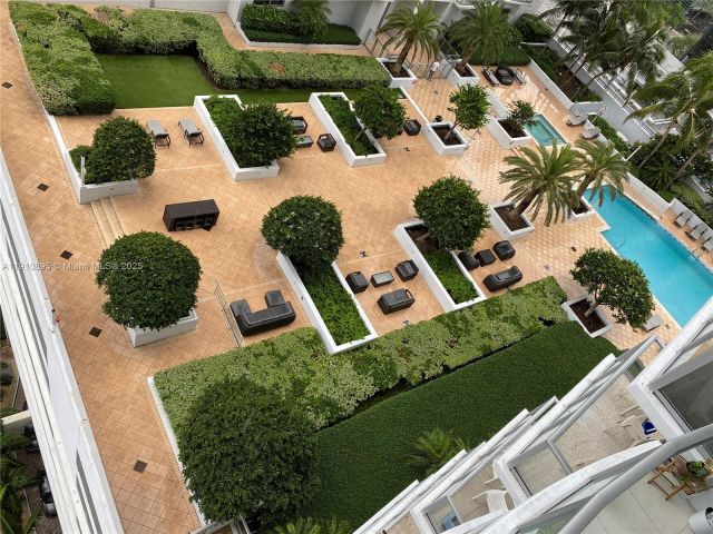 1-bedroom condo for sale in Miami - 1050 Brickell Ave 1904 - MondialRealty