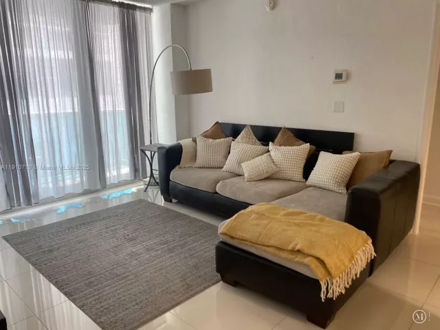 2-bedroom condo for rent in Hollywood - 4001 S Ocean Dr 14F - MondialRealty