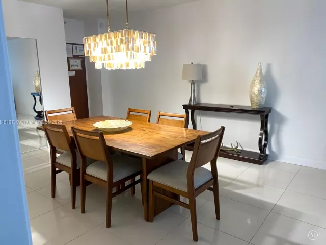 2-bedroom condo for rent in Hollywood - 4001 S Ocean Dr 14F - MondialRealty