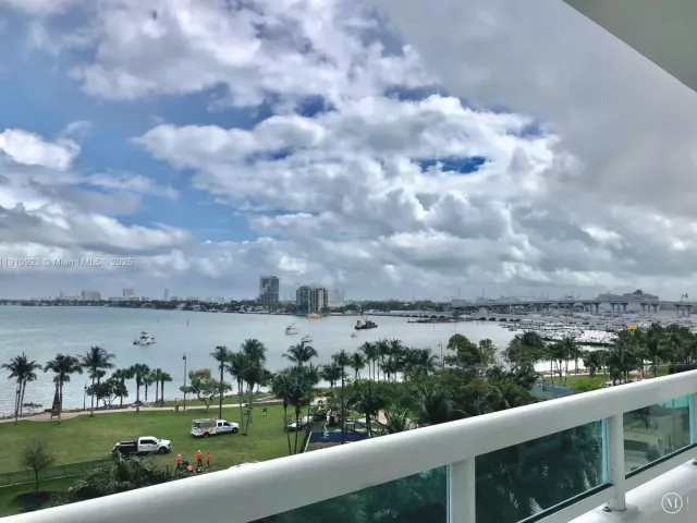 Apartment for sale  Unit #605 - photo 6763073