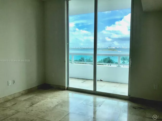 Apartment for sale  Unit #605 - photo 6763079