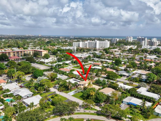 Home for sale at 1300 NE 26th Avenue NE - photo 6846729