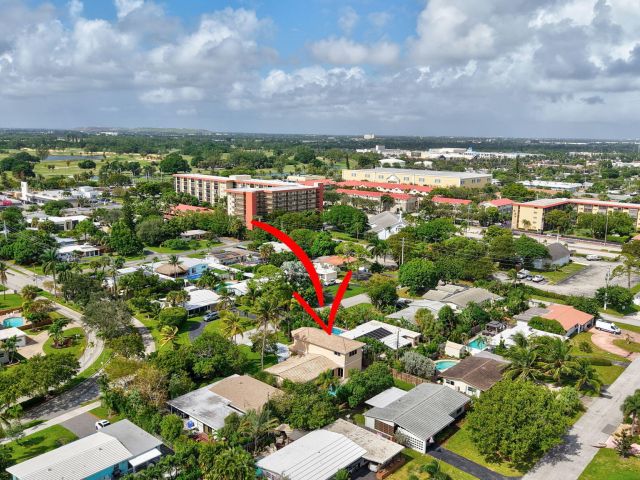 Home for sale at 1300 NE 26th Avenue NE - photo 6846736