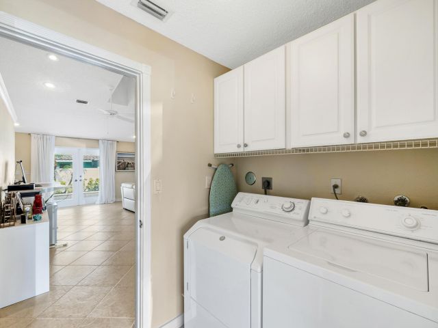 Home for rent at 7661 W Country Club Boulevard - photo 6763991