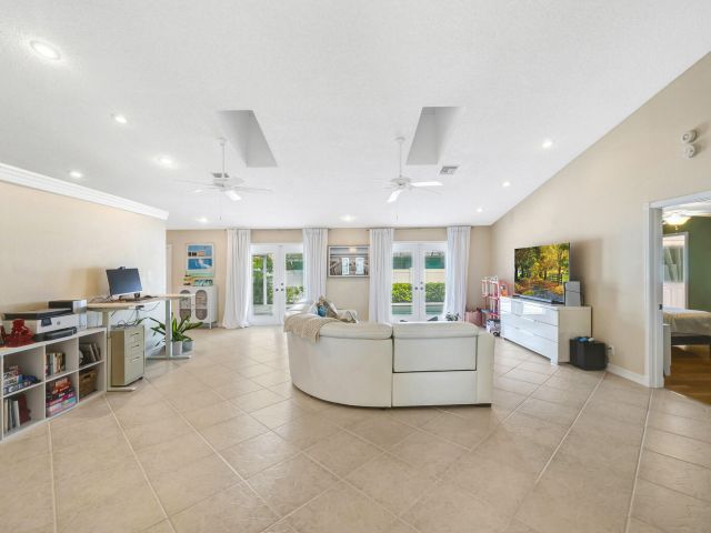 Home for rent at 7661 W Country Club Boulevard - photo 6764007