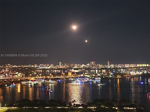 3-bedroom condo for sale in Miami - 900 Biscayne Blvd 2602 - MondialRealty