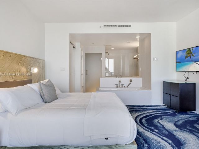 Apartment for sale  Unit #1802 - photo 6765929