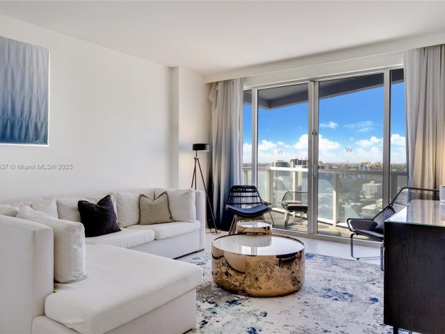 Apartment for sale  Unit #1802 - photo 6765930