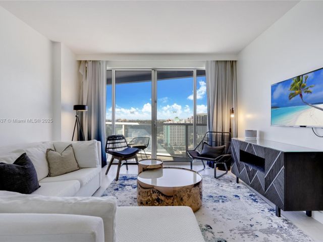 Apartment for sale  Unit #1802 - photo 6765932