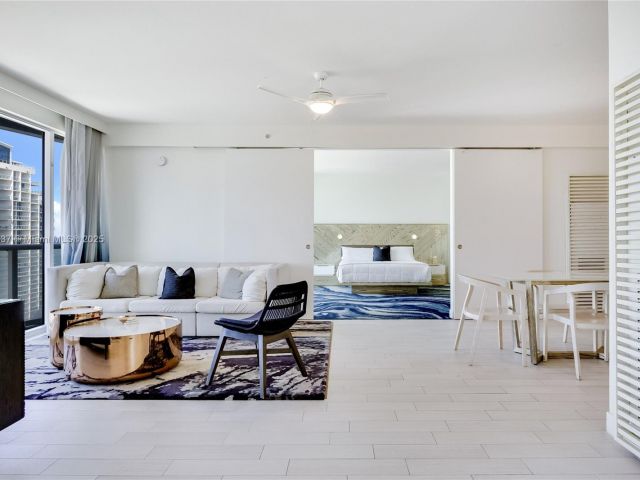 Apartment for sale  Unit #1802 - photo 6765934