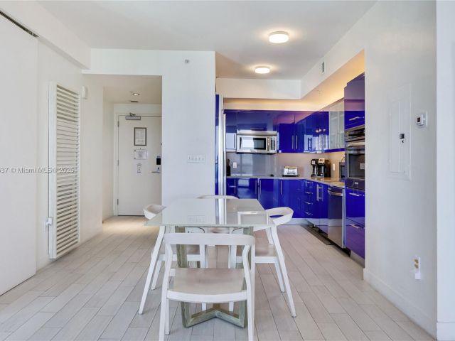 Apartment for sale  Unit #1802 - photo 6765940