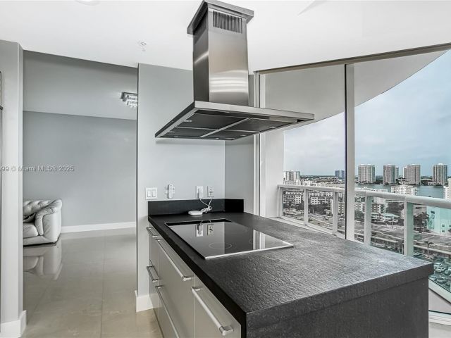 Apartment for sale  Unit #1701 - photo 6765892