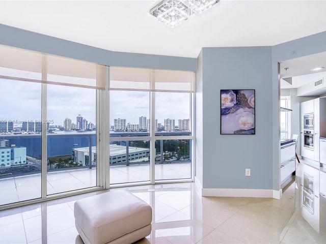 Apartment for sale  Unit #1701 - photo 6765896