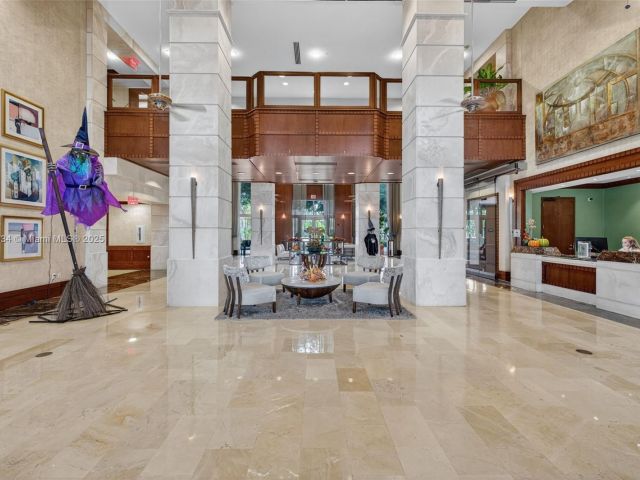 2-bedroom condo for rent in Aventura - 19501 W Country Club Dr 313 - MondialRealty