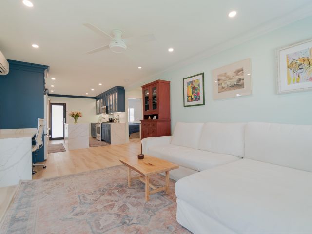 Home for sale at 301 S Swinton Avenue - photo 6771979