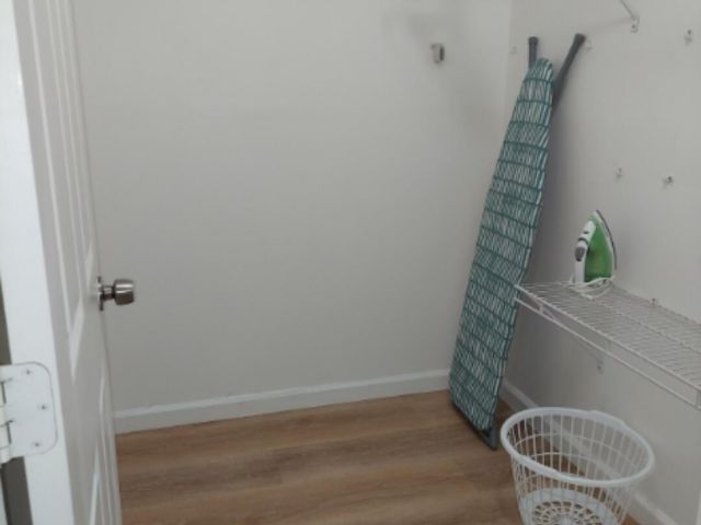 Home for rent at 1401 W 9th Street - photo 6764533