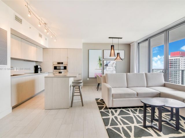 Apartment for sale  Unit #R3206 - photo 6764484