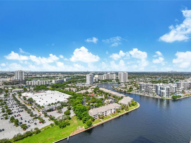 Apartment for sale  Unit #R3206 - photo 6764486