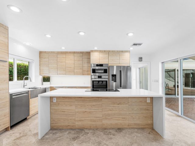 Home for sale at 1332 SW Tamarind Way - photo 6809059