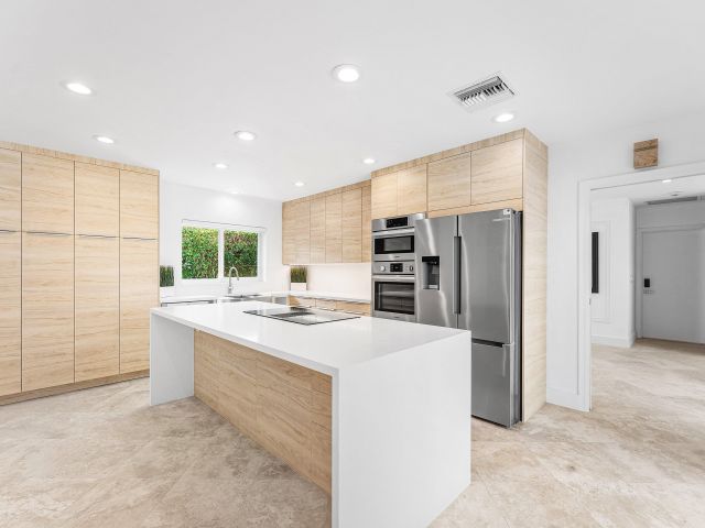 Home for sale at 1332 SW Tamarind Way - photo 6809060