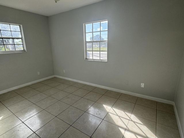 Home for rent at 623 SW 10th Street - photo 6770360