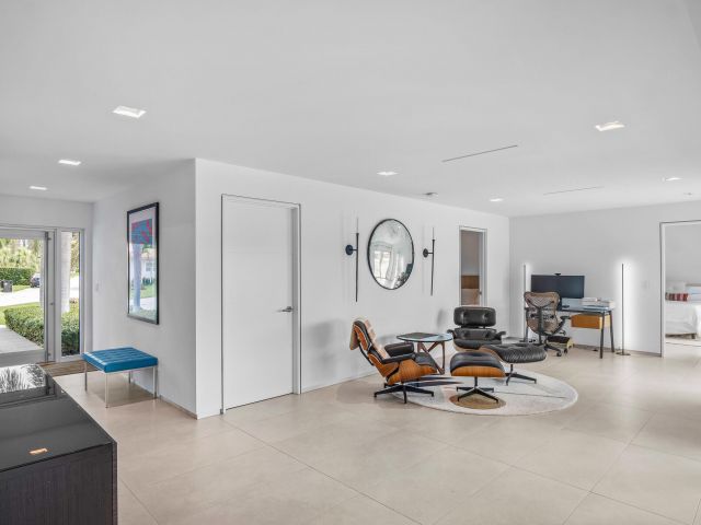 Home for rent at 35 Castle Harbor Island - photo 6770436