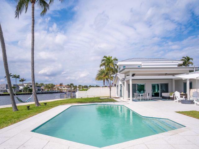 Home for rent at 35 Castle Harbor Island - photo 6770442