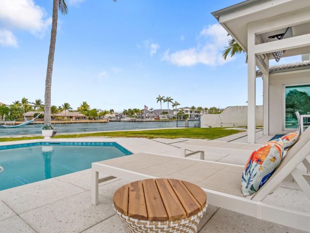 Home for rent at 35 Castle Harbor Island - photo 6770444