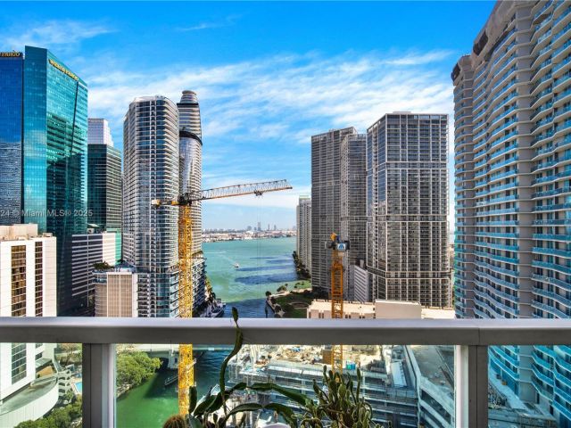 Apartment for sale  Unit #2910 - photo 6769111