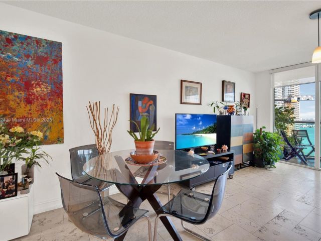 Apartment for sale  Unit #2910 - photo 6769121